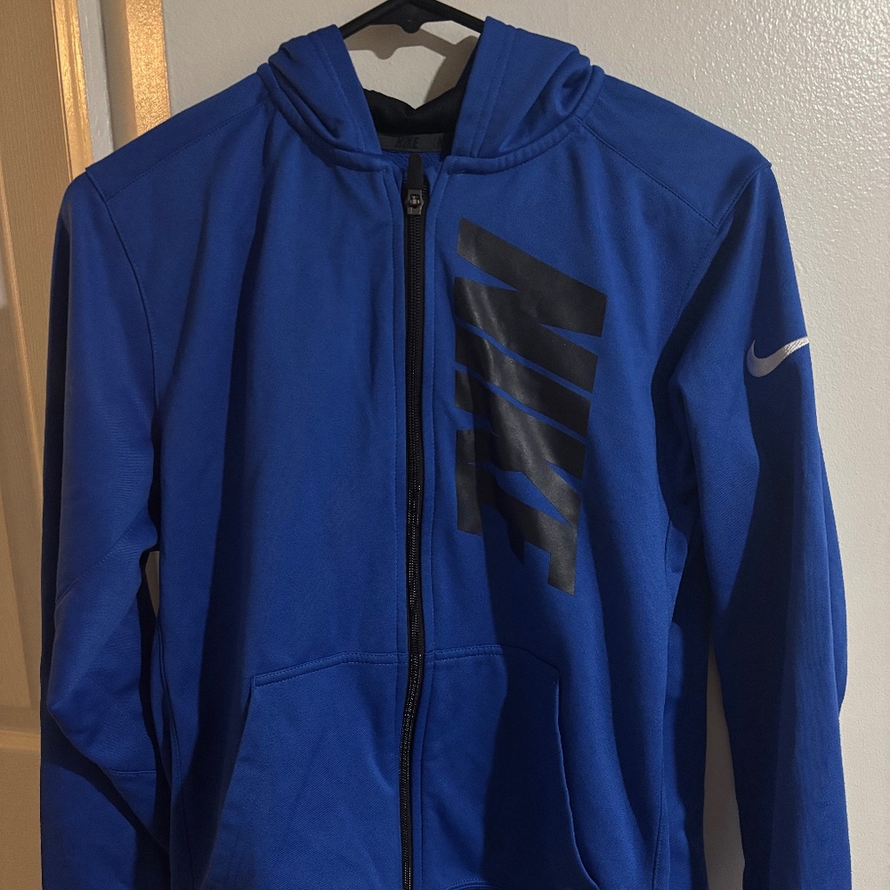 Nike sweater